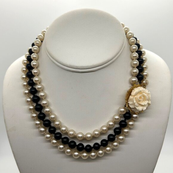 Vintage Double Strand Faux Pearl & Single Black Bead Necklace Floral Box Clasp - Picture 3 of 16